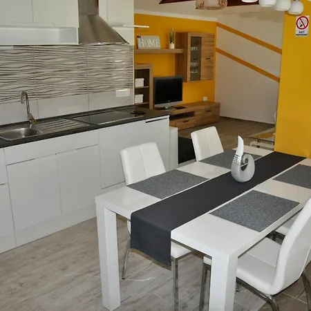 Apartma Majdas 公寓