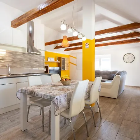 Апартаменты Apartma Majdas Loka pri Mengsu