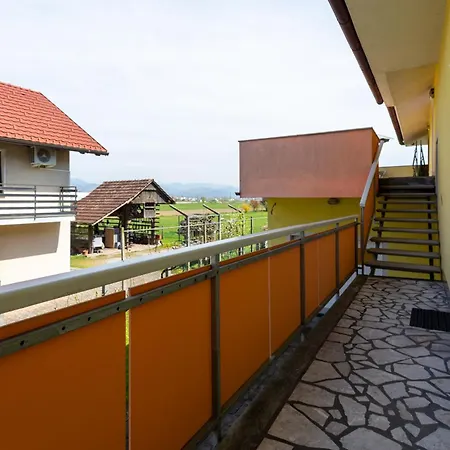 Apartma Majdas Апартаменты *